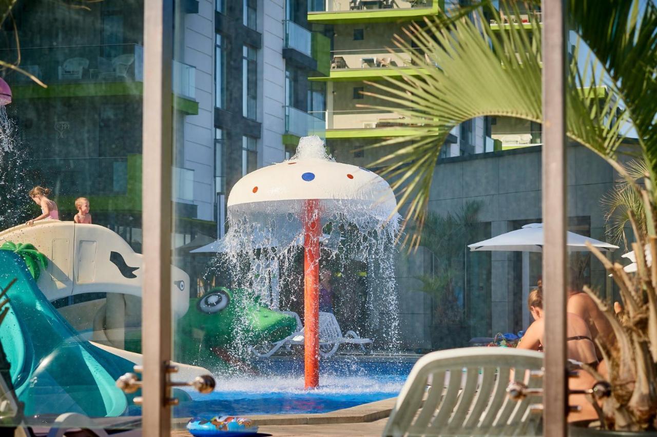 Dava Aparthotel Pool & Spa Mamaia Nord นาโวดาริ ภายนอก รูปภาพ