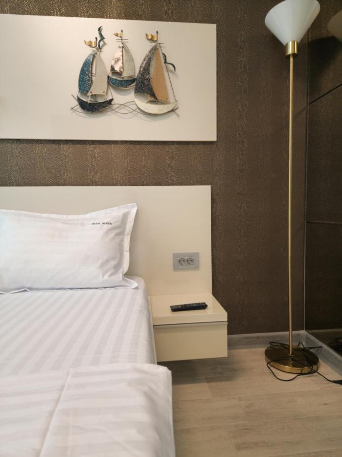 Dava Aparthotel Pool & Spa Mamaia Nord นาโวดาริ ภายนอก รูปภาพ